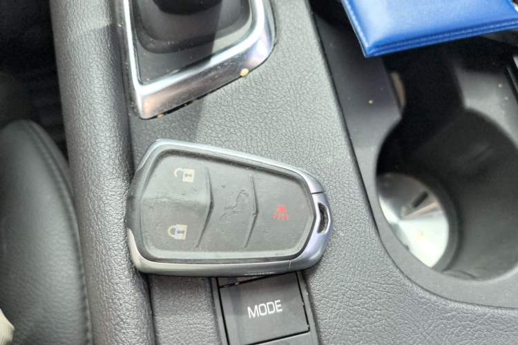 Used Cadillac XT5 2018 28E Four-Wheel Drive Tech Version Vehicle Key