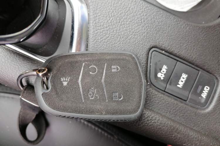 Used Cadillac XT5 2018 28T Four-Wheel Drive Luxury Model Vehicle Key