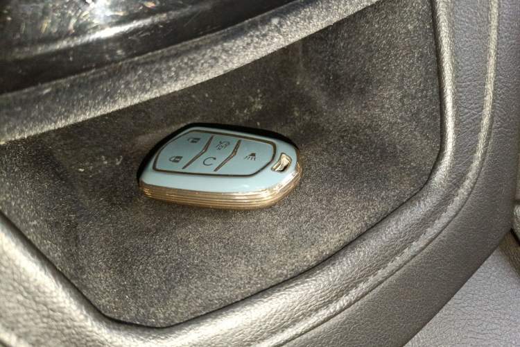 Used Cadillac XT5 2018 25T Luxury Model Vehicle Key