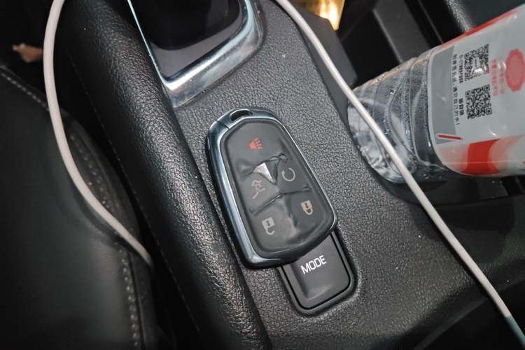 Used Cadillac XT5 2018 25T Luxury Model Vehicle Key