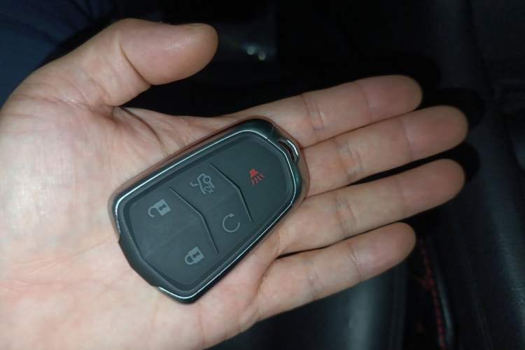 Used Cadillac XT5 2018 25T Luxury Model Vehicle Key