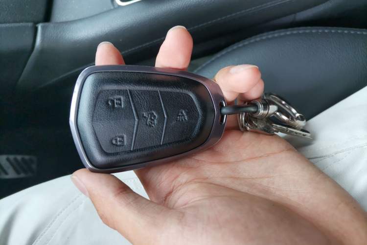 Used Cadillac XT5 2018 28E Four-Wheel Drive Tech Version Vehicle Key