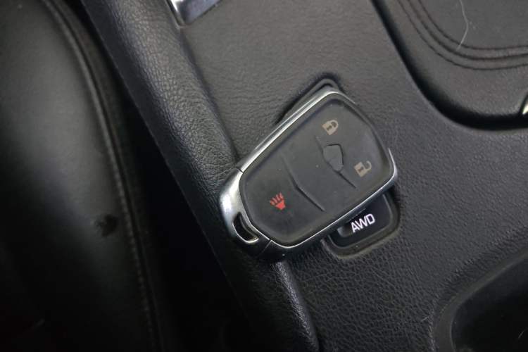 Used Cadillac XT5 2018 28E Four-Wheel Drive Tech Version Vehicle Key