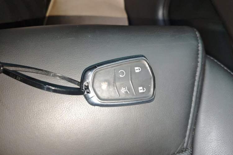 Used Cadillac XT5 2018 25T Luxury Model Vehicle Key