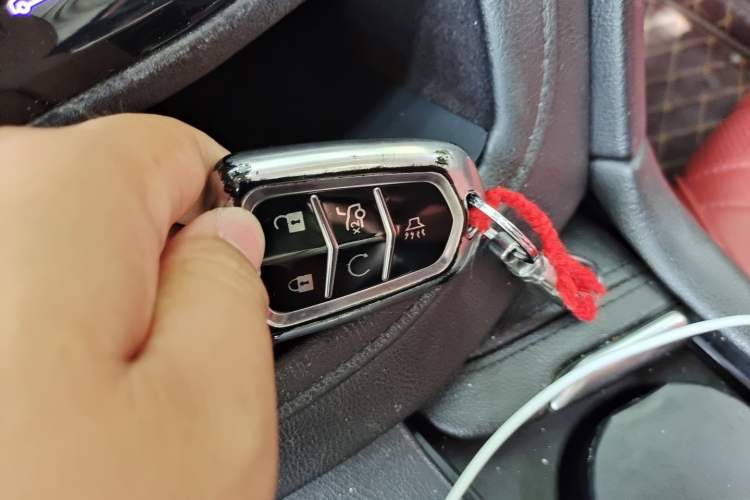 Used Cadillac XT5 2018 28T Four-Wheel Drive Luxury Model Vehicle Key