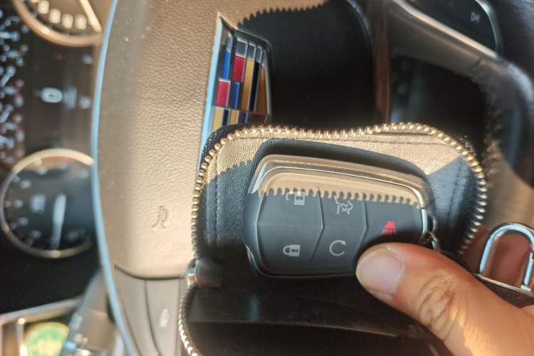 Used Cadillac XT5 2018 25T Luxury Model Vehicle Key