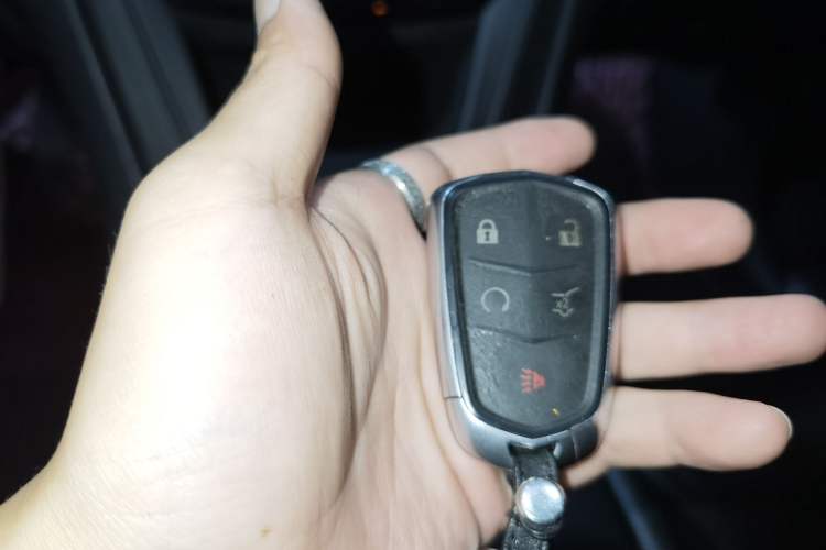 Used Cadillac XT5 2018 28T Four-Wheel Drive Luxury Model Vehicle Key