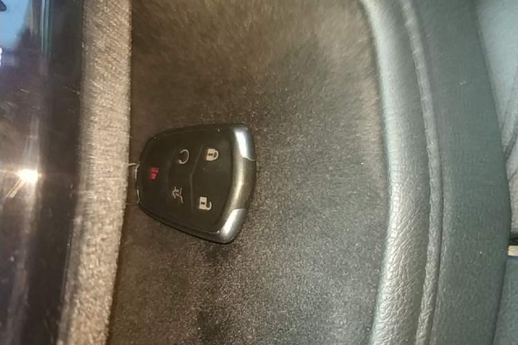 Used Cadillac XT5 2018 25T Luxury Model Vehicle Key