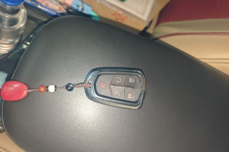 Used Cadillac XT5 2018 25T Luxury Model Vehicle Key