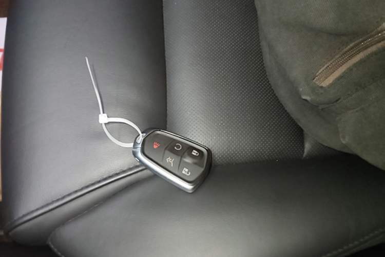 Used Cadillac XT5 2018 25T Luxury Model Vehicle Key
