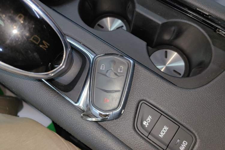 Used Cadillac XT5 2018 28E Four-Wheel Drive Tech Version Vehicle Key