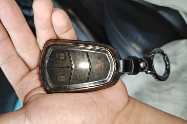 Used Cadillac XT5 2018 25T Luxury Model Vehicle Key