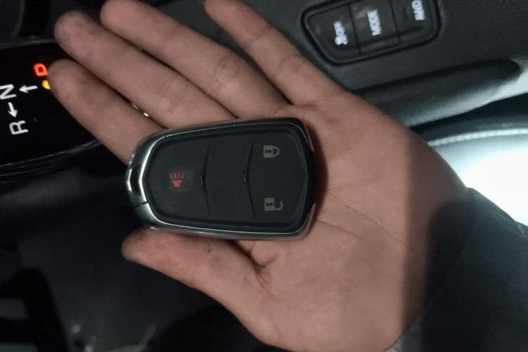 Used Cadillac XT5 2018 28E Four-Wheel Drive Tech Version Vehicle Key