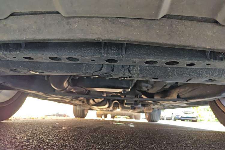 Used Cadillac XT5 2018 25T Luxury Model Chassis Front