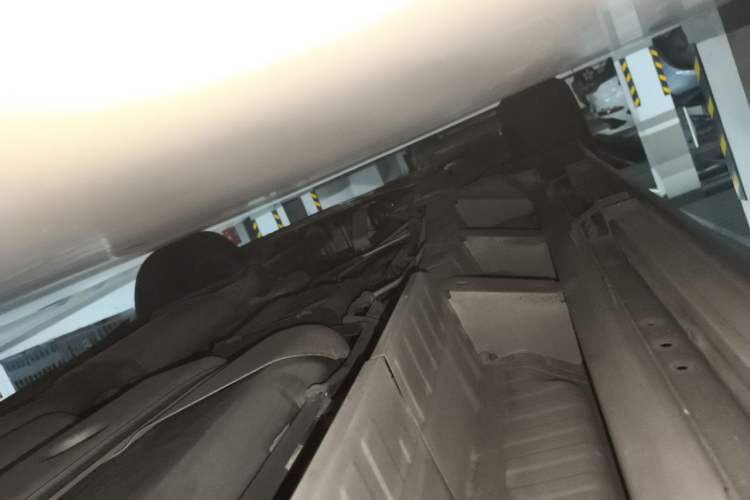 Used Cadillac XT5 2018 25T Luxury Model Chassis Rear Left