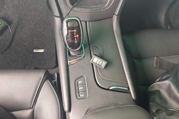 Used Cadillac XT5 2018 28T Four-Wheel Drive Luxury Model Gear Lever