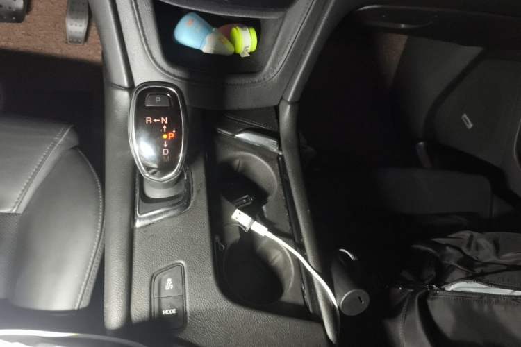 Used Cadillac XT5 2018 25T Luxury Model Gear Lever