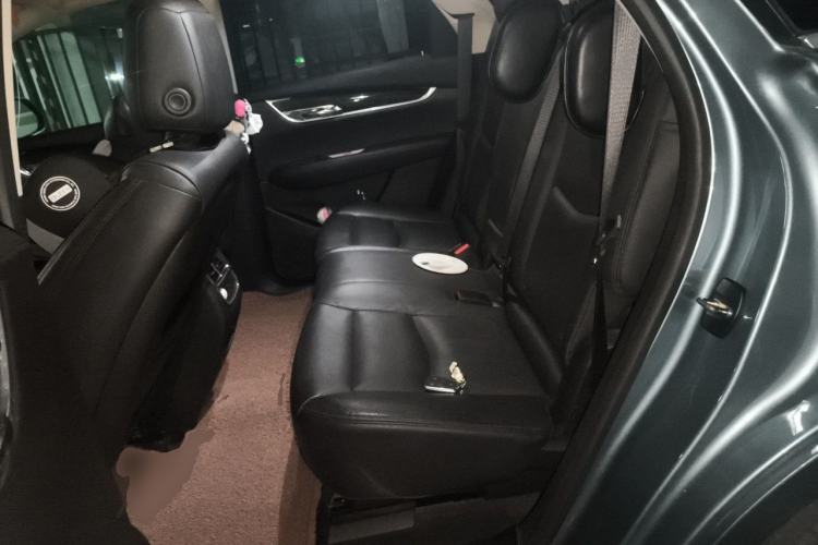 Used Cadillac XT5 2018 25T Luxury Model Left Rear Seat