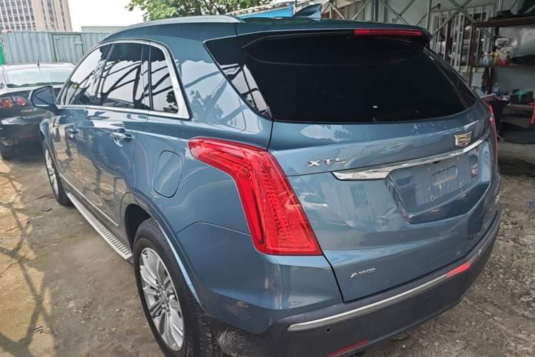 Used Cadillac XT5 2018 28T Four-Wheel Drive Luxury Model Rear Left 45 Deg