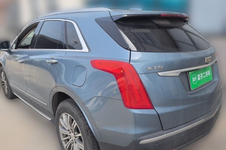 Used Cadillac XT5 2018 25T Luxury Model Rear Left 45 Deg