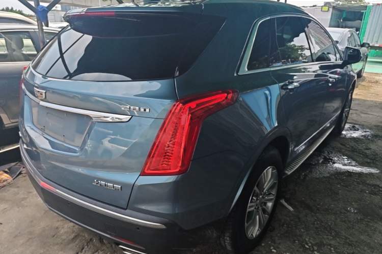 Used Cadillac XT5 2018 28T Four-Wheel Drive Luxury Model Rear Right 45 Deg