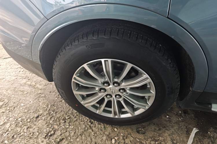 Used Cadillac XT5 2018 28T Four-Wheel Drive Luxury Model Right Rear Wheel Hub