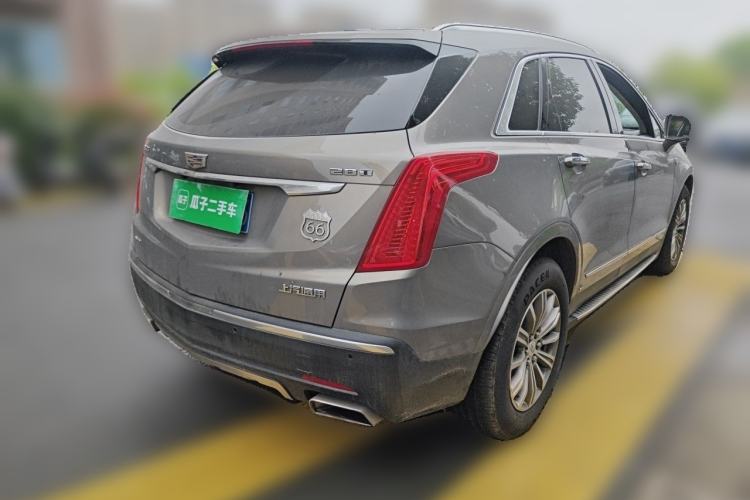 Used Cadillac XT5 2018 28T Four-Wheel Drive Luxury Model Rear Right 45 Deg