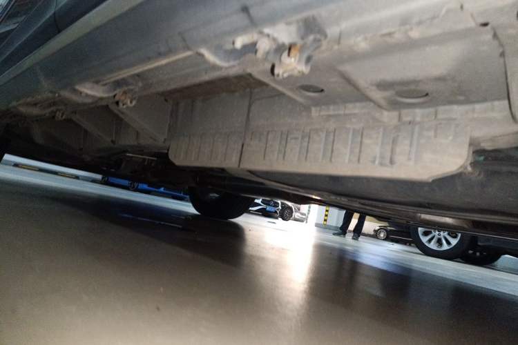 Used Cadillac XT5 2018 25T Luxury Model Chassis Front Left