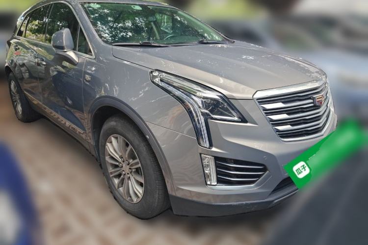 Used Cadillac XT5 2018 28T Four-Wheel Drive Luxury Model Front Right 45 Deg