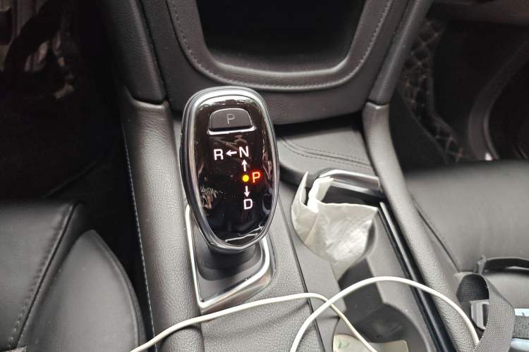 Used Cadillac XT5 2018 28T Four-Wheel Drive Luxury Model Gear Lever