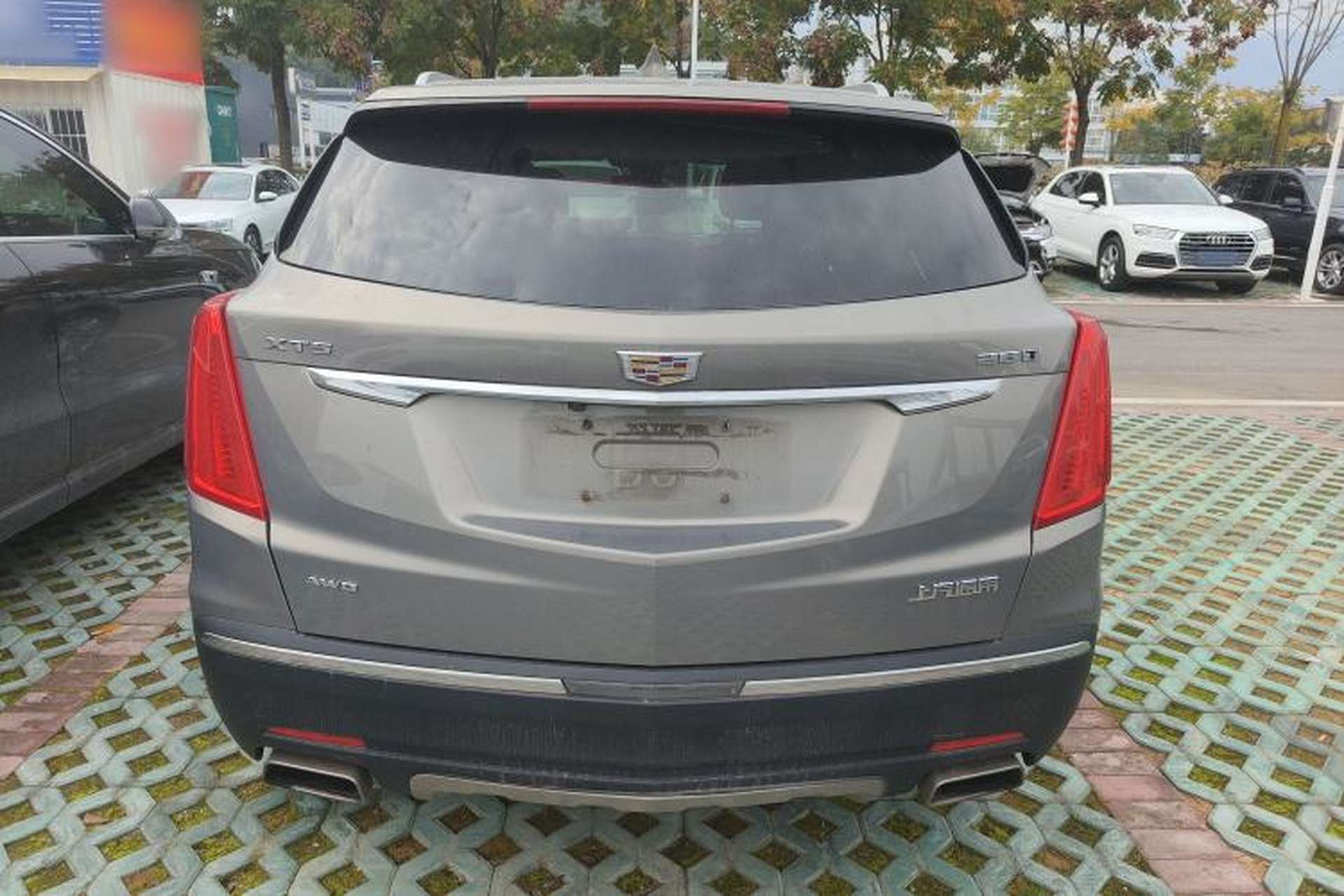 Used Cadillac XT5 2018 28T Four-Wheel Drive Tech Model Rear