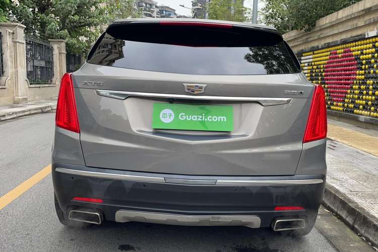 Used Cadillac XT5 2018 25T Luxury Model Rear
