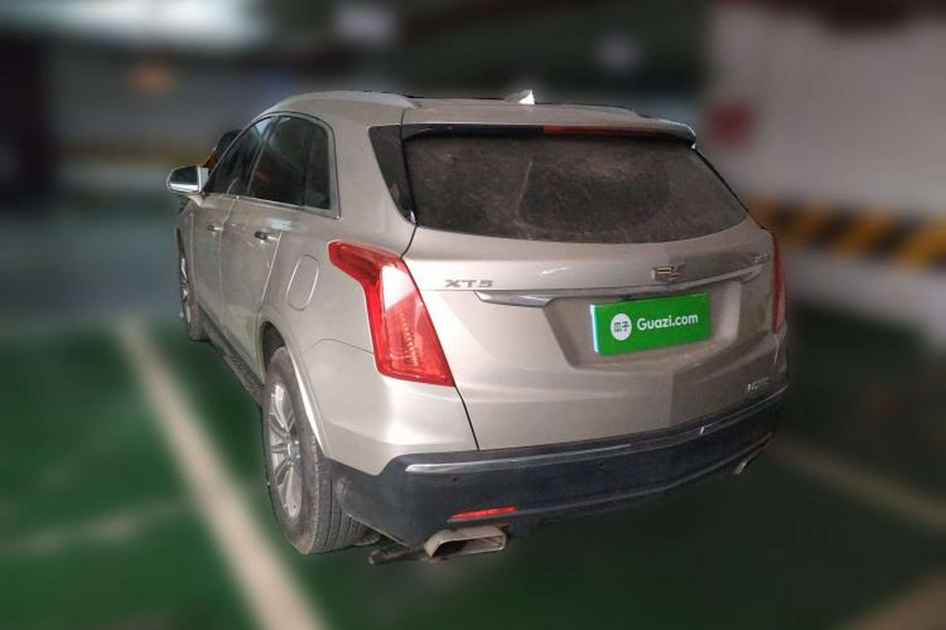 Used Cadillac XT5 2018 25T Luxury Model Rear Left 45 Deg