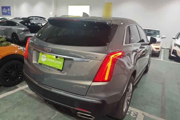 Used Cadillac XT5 2018 25T Luxury Model Rear Right 45 Deg