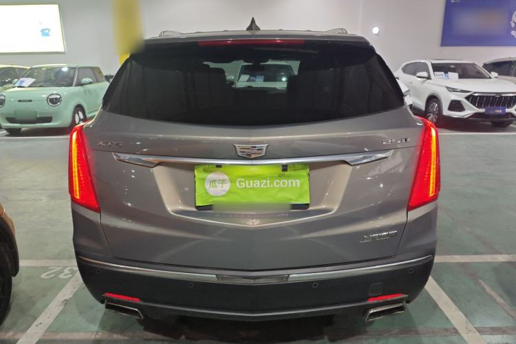 Used Cadillac XT5 2018 25T Luxury Model Rear