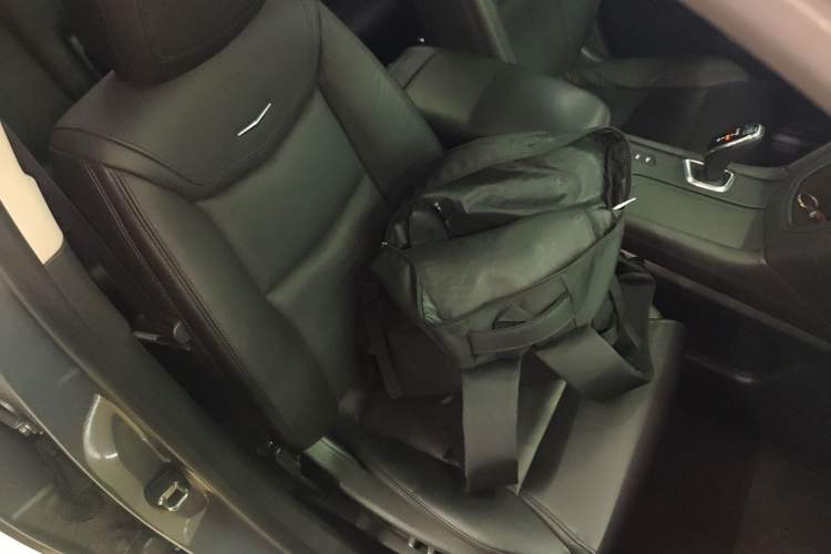 Used Cadillac XT5 2018 28T Four-Wheel Drive Luxury Model Right Front Seat