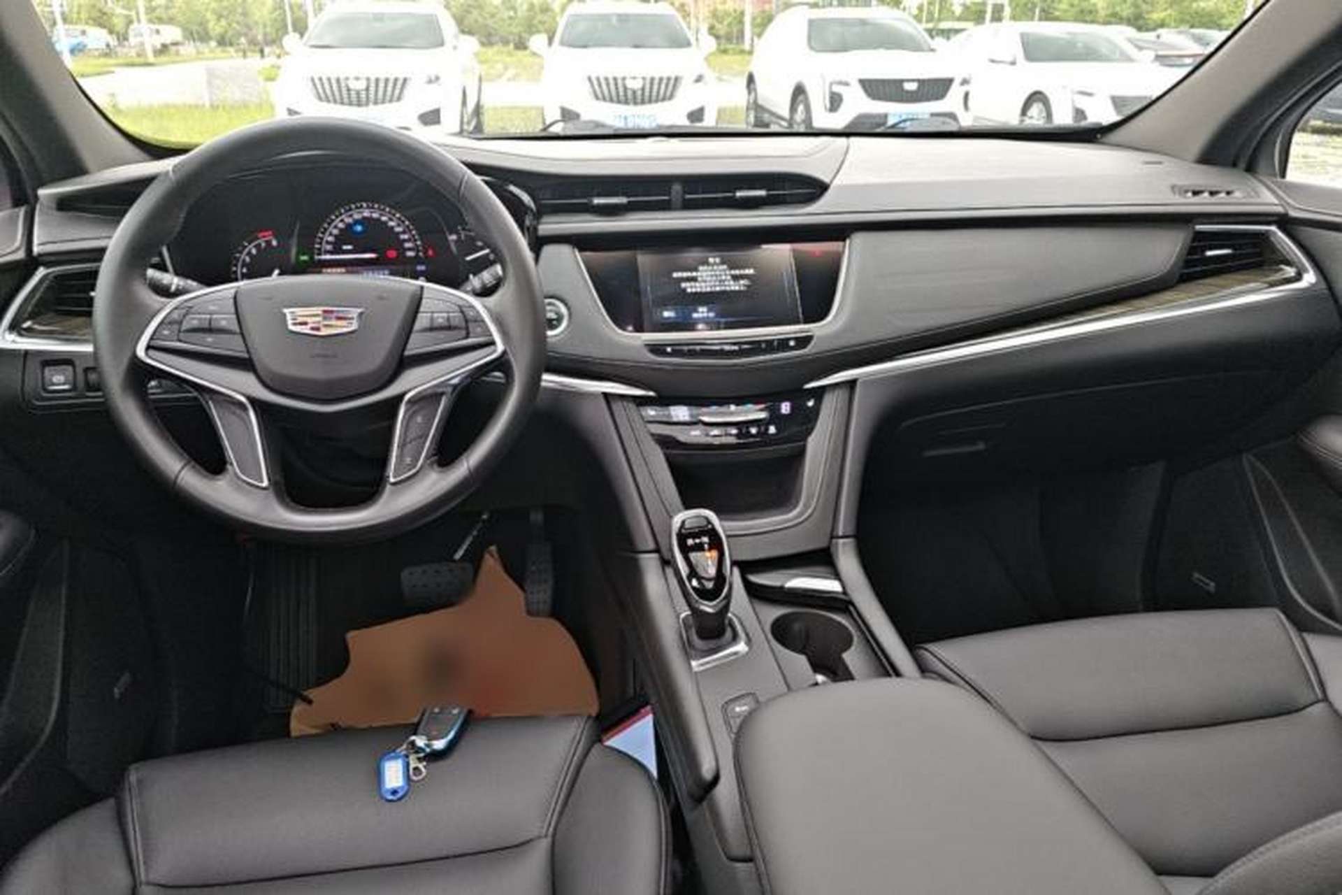 Used Cadillac XT5 2018 28E Four-Wheel Drive Tech Version Center Console