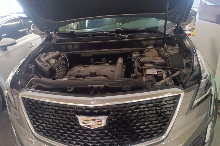 Used Cadillac XT5 2018 28T Four-Wheel Drive Luxury Model Engine Bay