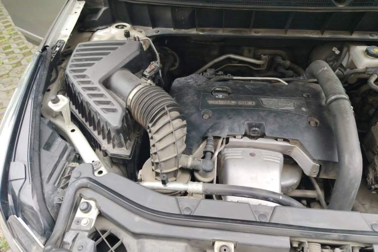 Used Cadillac XT5 2018 25T Luxury Model Engine Bay Right