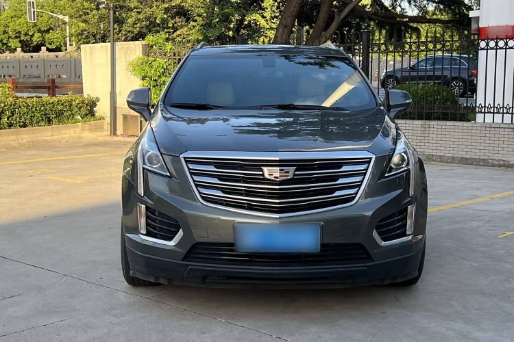Used Cadillac XT5 2018 25T Luxury Model Exterior 4