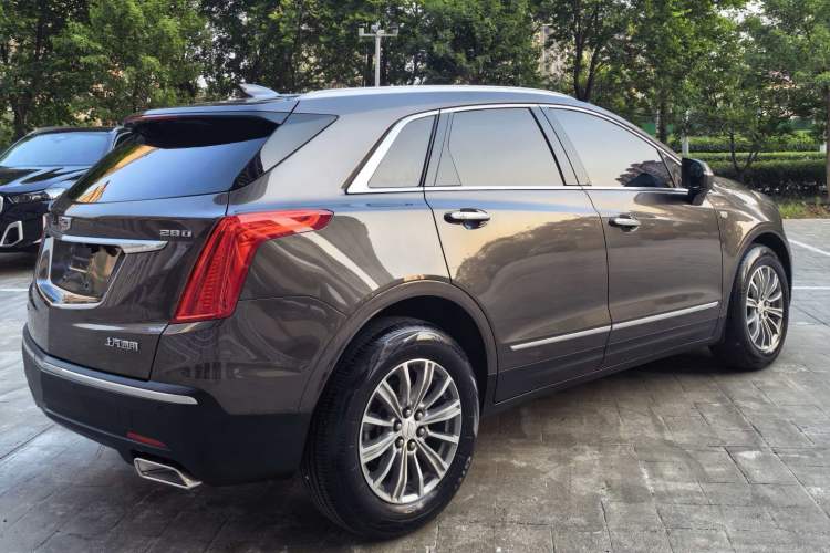 Used Cadillac XT5 2018 28T Four-Wheel Drive Luxury Model Exterior 7