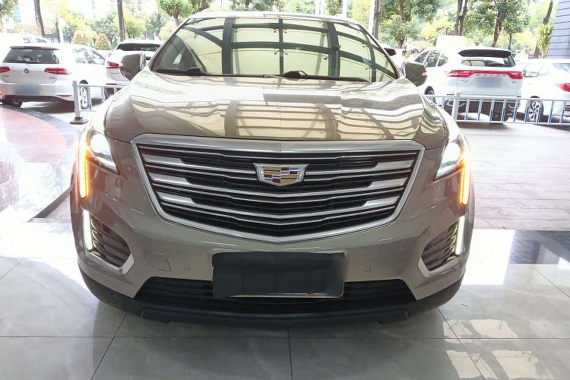 Used Cadillac XT5 2018 28T Four-Wheel Drive Luxury Model Front