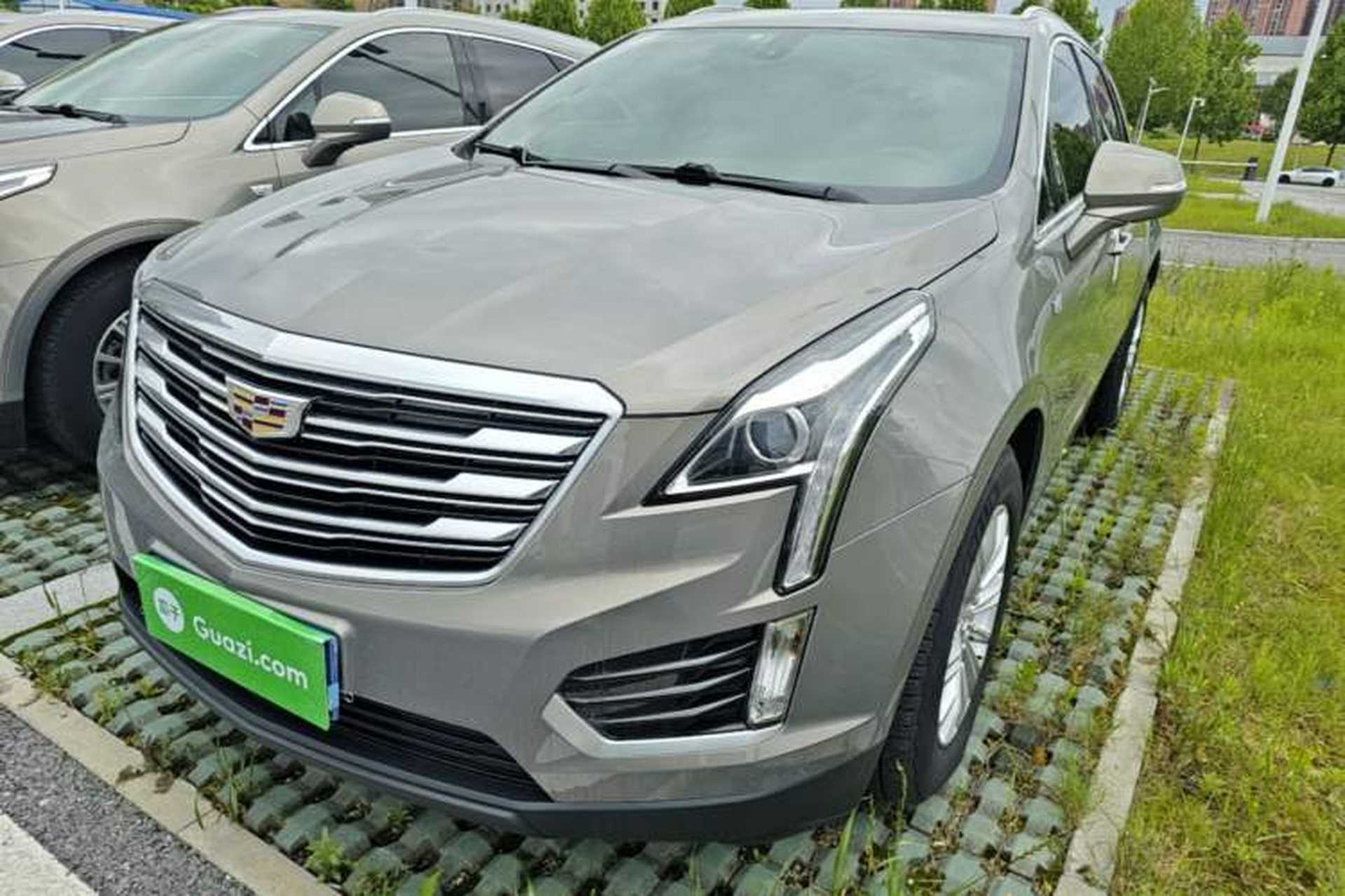 Used Cadillac XT5 2018 28E Four-Wheel Drive Tech Version Front Left 45 Deg