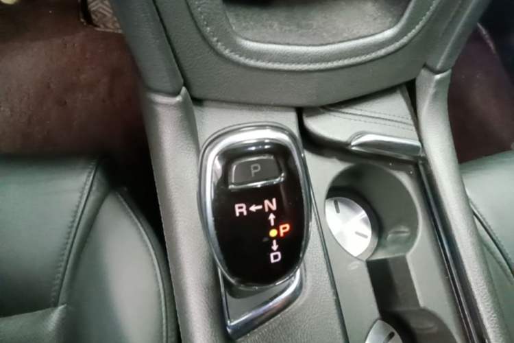 Used Cadillac XT5 2018 28E Four-Wheel Drive Leading Version Gear Lever