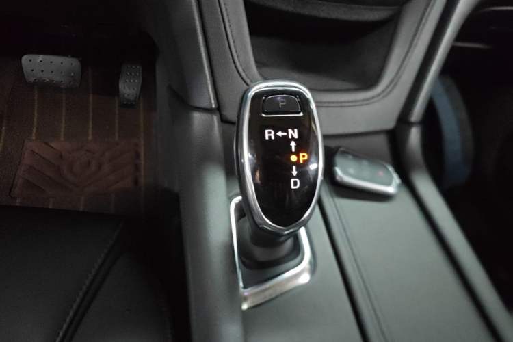 Used Cadillac XT5 2018 28T Four-Wheel Drive Luxury Model Gear Lever