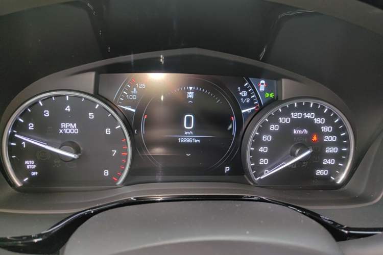 Used Cadillac XT5 2018 25T Luxury Model Instrument Cluster