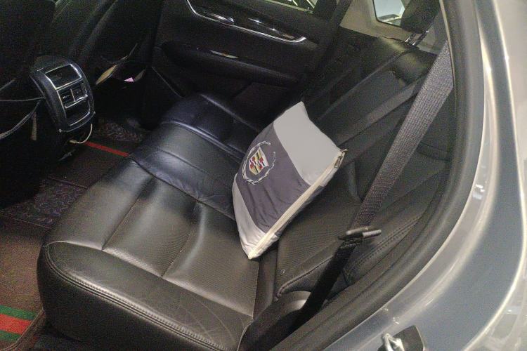 Used Cadillac XT5 2018 28T Four-Wheel Drive Luxury Model Interior 4