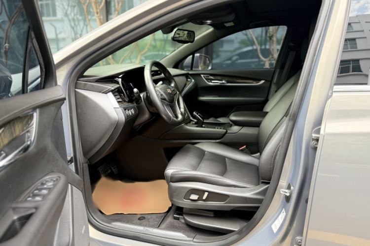 Used Cadillac XT5 2018 28E Four-Wheel Drive Tech Version Interior 5