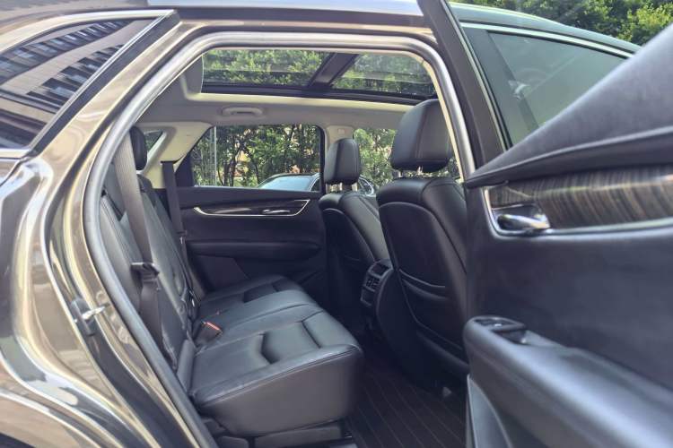 Used Cadillac XT5 2018 28T Four-Wheel Drive Luxury Model Interior 5