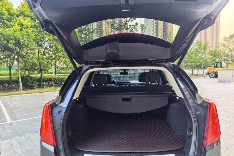 Used Cadillac XT5 2018 28T Four-Wheel Drive Luxury Model Interior 6